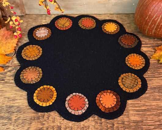 DD-317 Autumn Penny Wool Mat