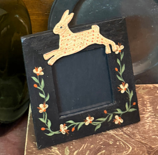 ER-2637 Hand-painted Fraktur Bunny Frame - Black