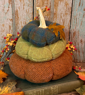 PB-690 Large Wool Stacking Tri-colored Pumpkins