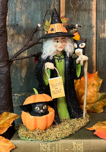 BLD-03 Trick or Treat Callie Witch