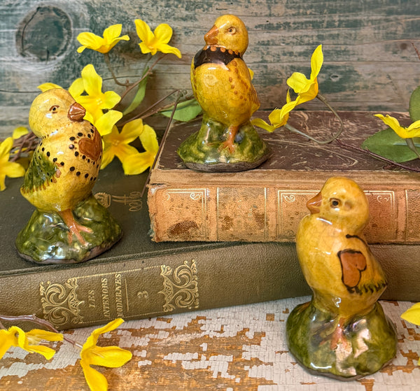 GMS-F99 Shooner Redware Duckling Figurines