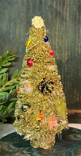 ER-2441C Small Vintage Tree with Antique Ornaments