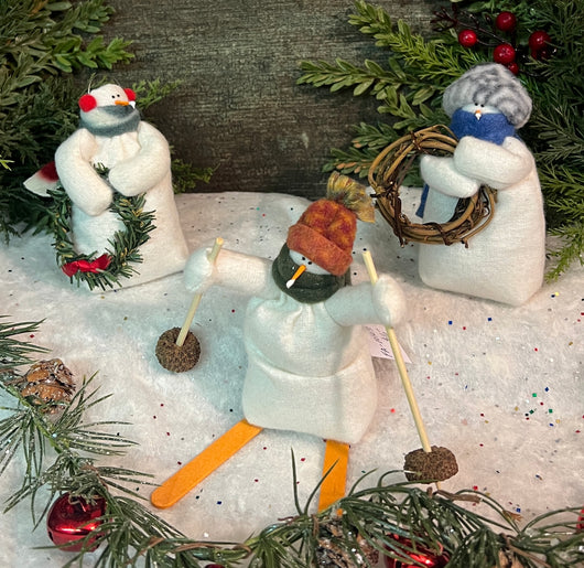 FA-1010 Med Fabric Snowfolk