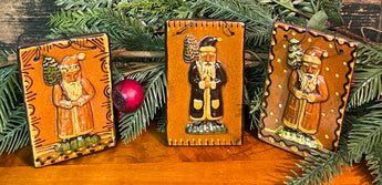 GMS-T154 Shooner Redware Santa with Tree Ornaments