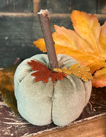 PB-190C Teal Velvet Mini Pumpkin