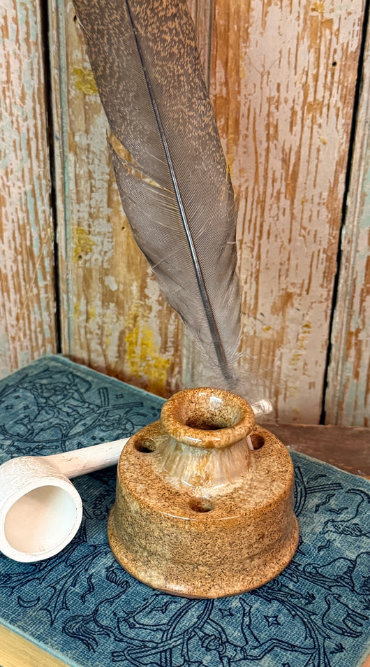 X46 Pottery Inkwell & Quill