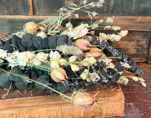 NET-SDB-M Small Dried Flower Bunch - White Larkspur & Nigella