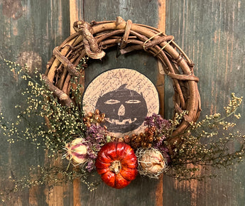 CD-F63 Paper Jack-o with Dried Flowers Wreath