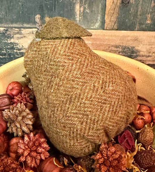 PB-377 Wool Pear with Stem