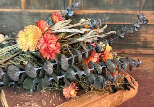 NET-SDB-K Small Dried Flower Bunch - Mixed Strawflowers