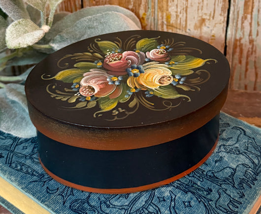X51 Hand-painted Tole Box - Roses