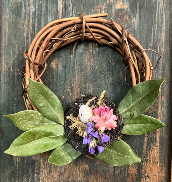 CD-SW18 Nest & Egg with Dried Flowers Wreath