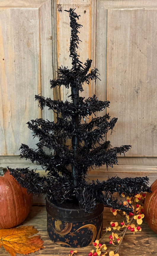PEN-193A Sparkly Black Tree in Round Box