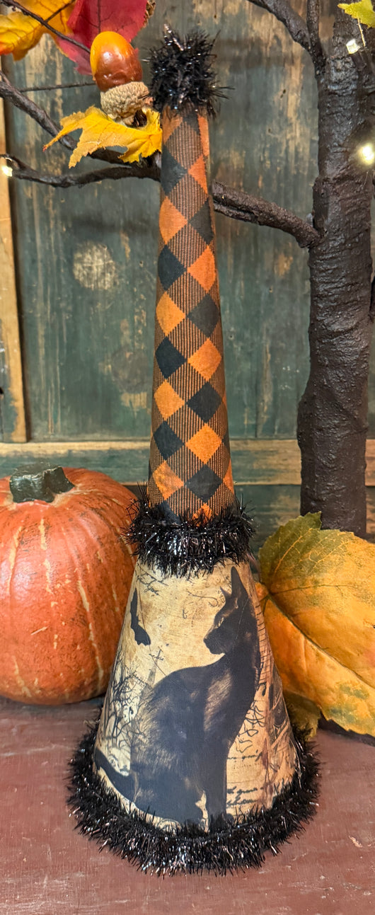 PEN-120 Vintage Paper Covered Party Horn - Black Cat