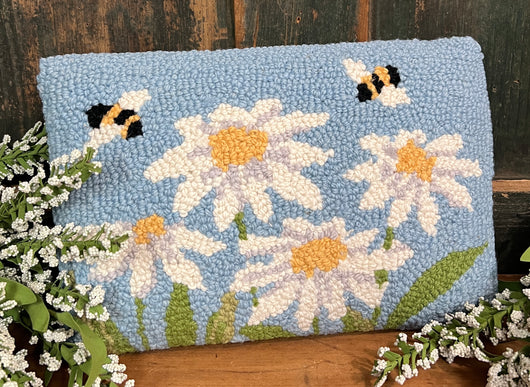 PH-100 Daisies & Bees Wool Hooked Pillow