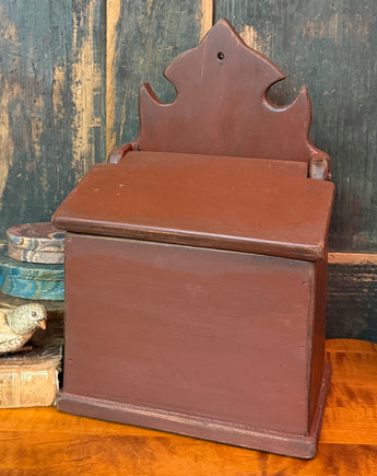WD-05R Lift Top Saltbox - Red over Black