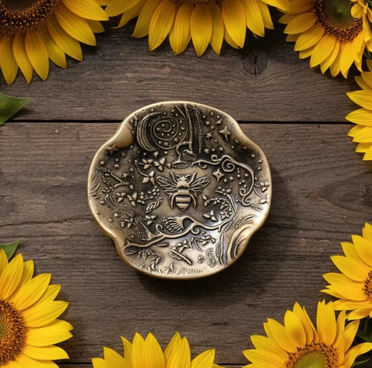 EAR-07 Black Bee Spoon Rest