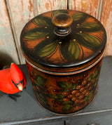 NV-604 Hand-painted Tin Lidded Can with Grapes Tole Painting
