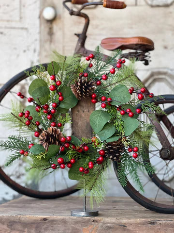 LH-38 Faux Ashland Pine with Red Berries Wreath