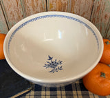 SE-112 Med Pottery Bowl with Delft Design