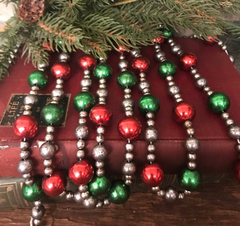 RA-213 6' Aged Red, Green & Silver Bead Garland