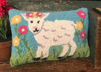 PH-040 Spring Lamb Wool Hooked Pillow