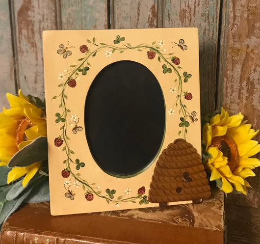 ER-2376 Hand-painted Frame with Beeskep