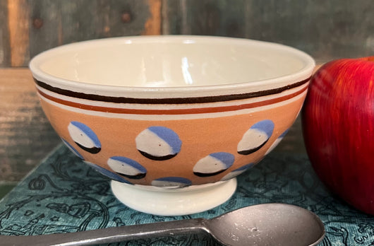 SJP-WMBN Wee Mochaware Bowl - Salmon with Dots