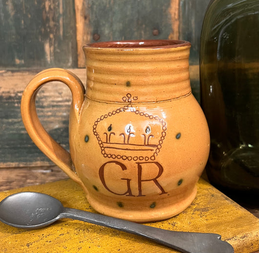 EJS-1144A Pottery Mug - GR Crown