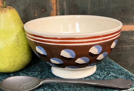 SJP-WMBL Wee Mochaware Bowl - Brown with Dots