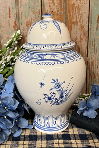 SE-115 Pottery Ginger Jar with Delft Design